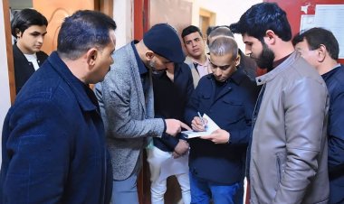 بالصور: مدير بلدية الناصرية يستقبل المواطنين لمتابعة طلباتهم واحتياجاتهم