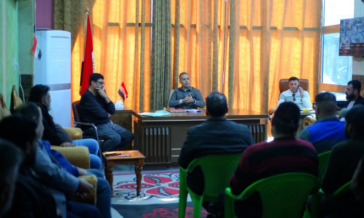 مدير بلدية الناصرية يشدد على محاسبة المخالفين وتعزيز الجهود الخدمية