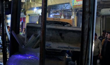 حملة حاسمة في قلب الناصرية: إزالة تجاوزات سوق القيصرية بعد استباحة الأرصفة