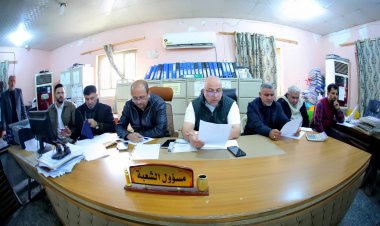 مدير بلدية الناصرية يشرف على إعلان المزايدات الرسمية