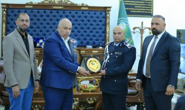 مدير بلدية الناصرية يزور قائد شرطة ذي قار ويقدم التهاني بمناسبة عيد الشرطة العراقية