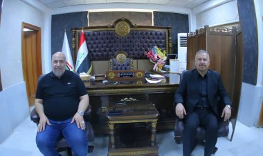 مدير بلدية الناصرية يزور النائب الثاني لمحافظ ذي قار لبحث الملفات الخدمية
