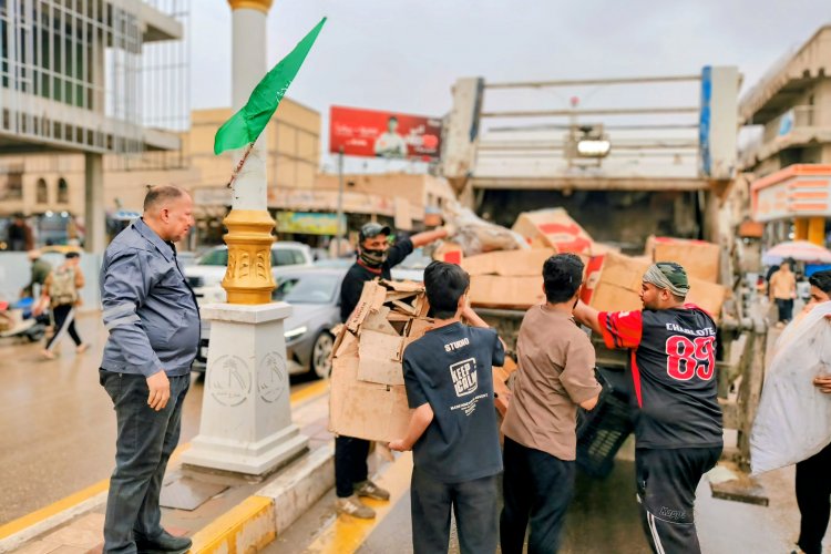 رغم الأمطار وأيام عيد الفطر المبارك.. بلدية الناصرية تواصل أعمالها الخدمية بجهود كوادرها الأبطال