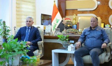 مدير بلدية الناصرية يبحث تعزيز حصة الوقود خلال زيارة إلى شركة توزيع المنتجات النفطية في ذي قار ‏